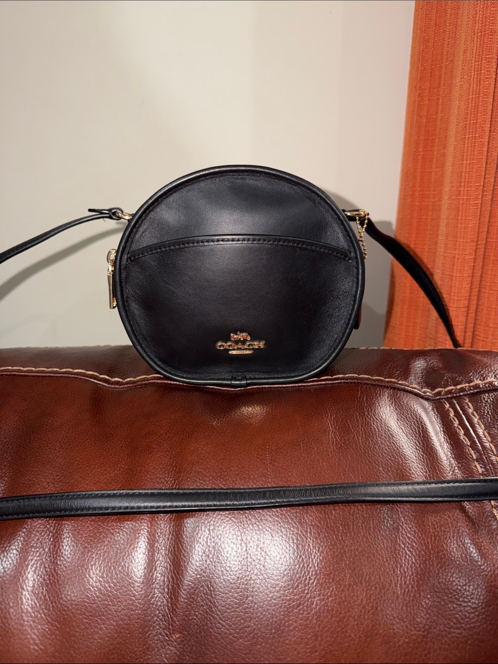‼️Coach Canteen Black Leather Round Crossbody Bag